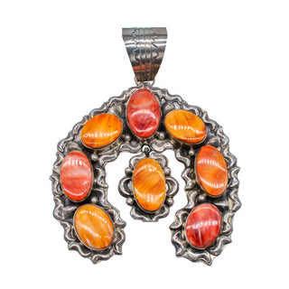 Spiny Oyster Shell Naja Pendant | C. Yazzie